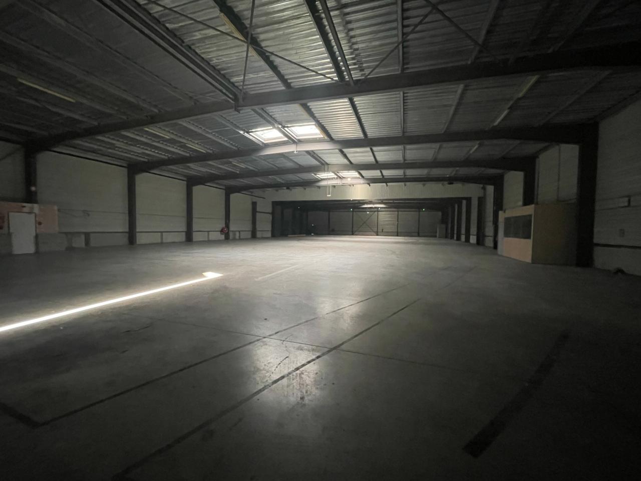 Local d'activité Eysines 2000m² Location local d'activité Eysines Gironde OLACT2424111 2
